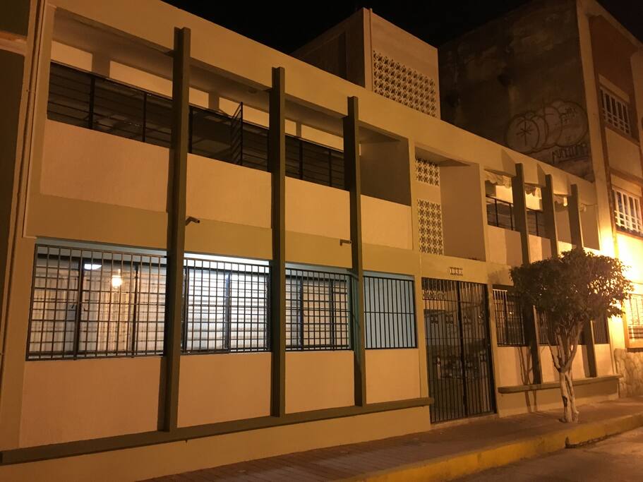 Fachada Exterior Calle Niños Heroes
Exterior Niños Héroes Street