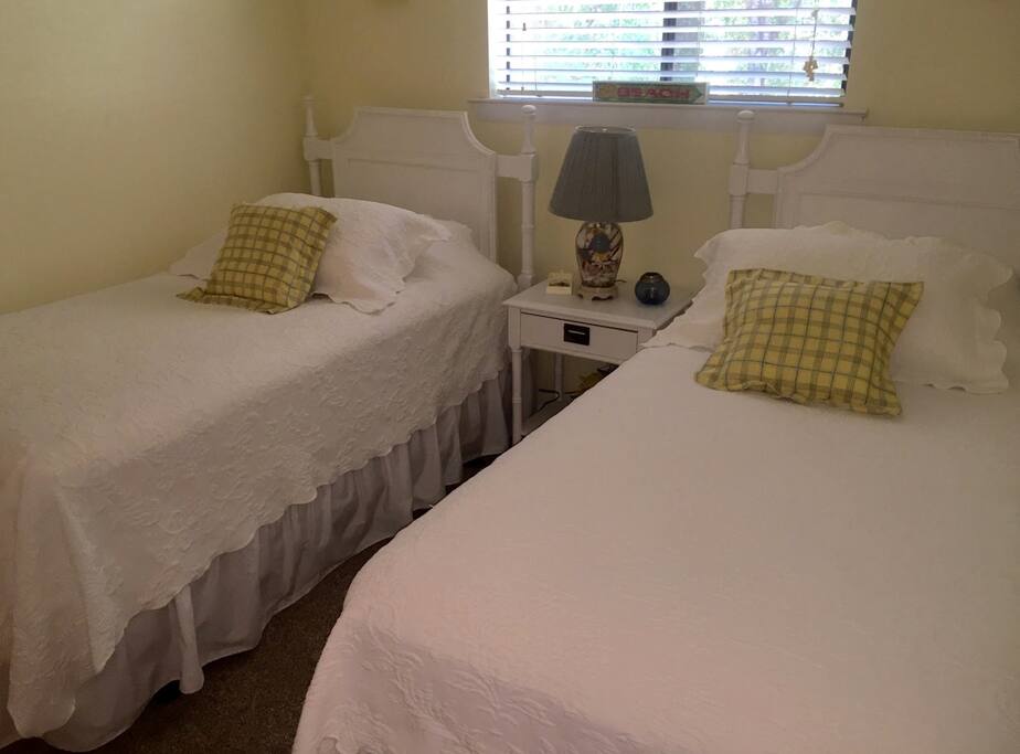 Second bedroom