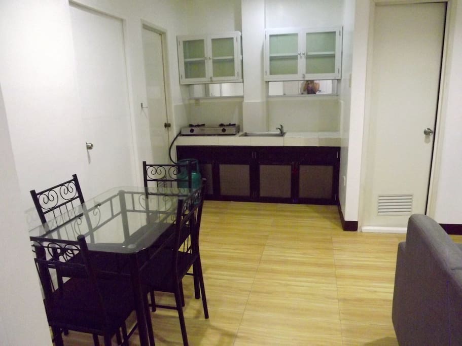Dining and Kitchenette