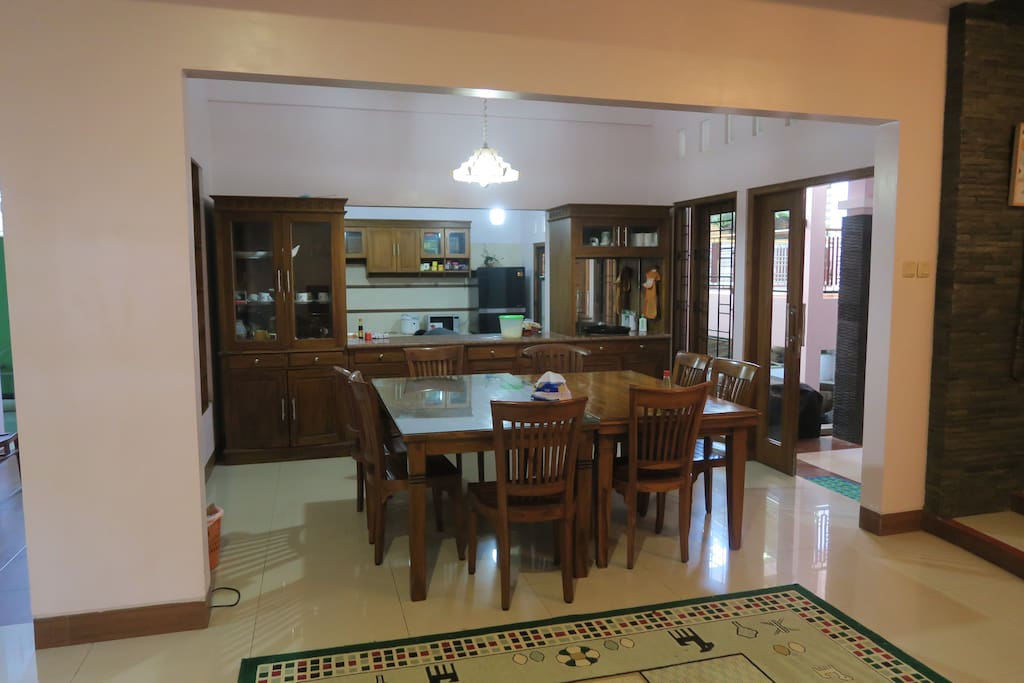 Dining room / first floor