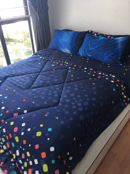 Luxury Queen size bed