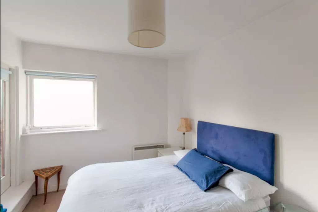 Room with a view & Balcony onto the River Liffey