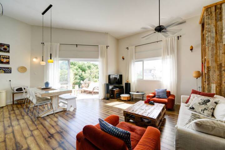 duplex central of tel aviv,near the beach
