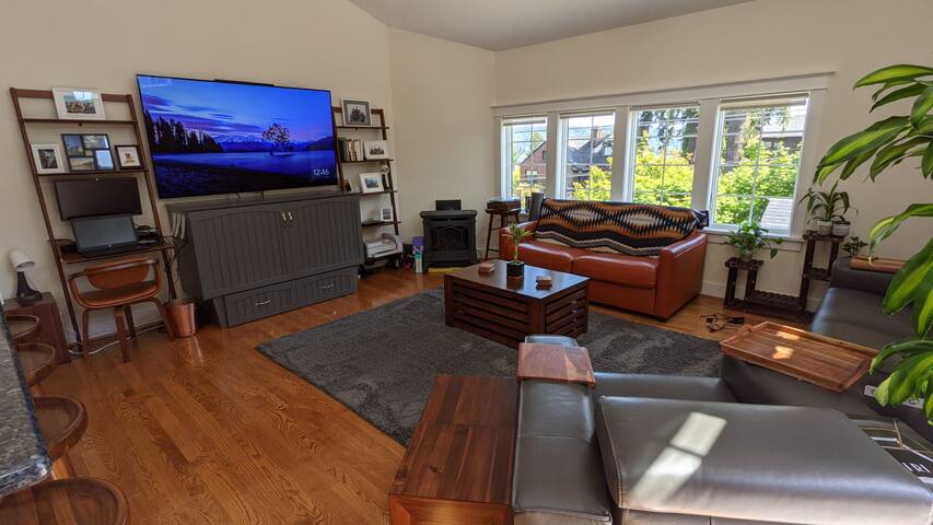 Matthews Beach Multi-Family gallery image 4