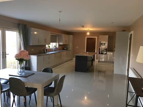 Wainsfort House -Luxury Accommodation in Blacklion