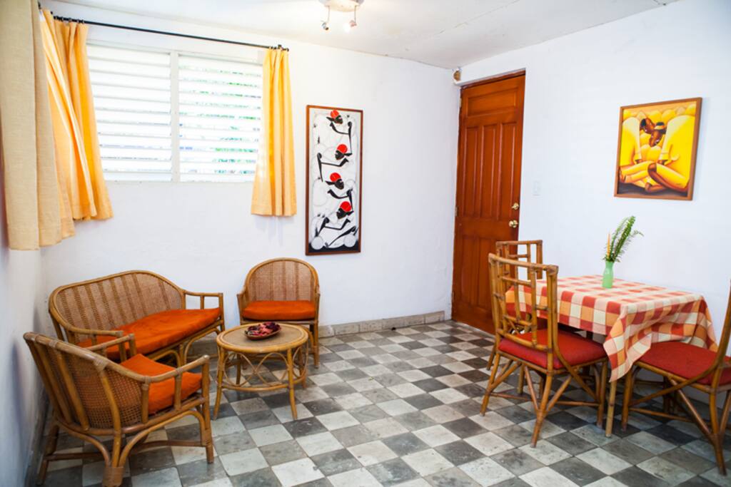 Living/dining area towards Entrance