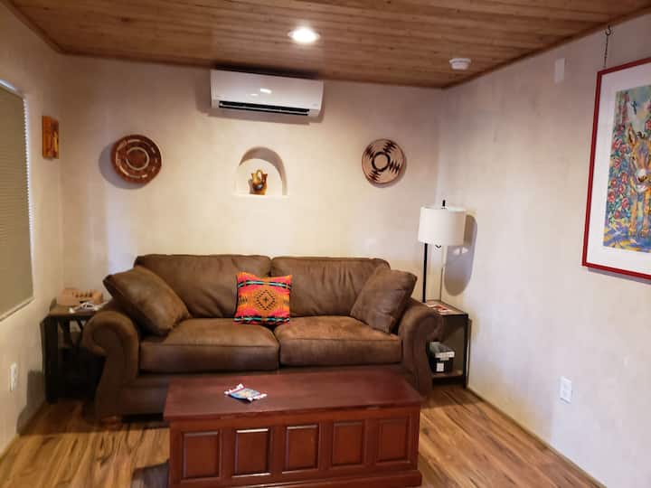 "Hollyhock Hacienda" Stunning Adobe-close To Plaza - Santa Fe, NM
