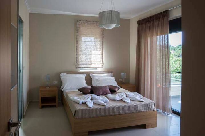 Villa Almyrida 200m from the beach gallery image 2