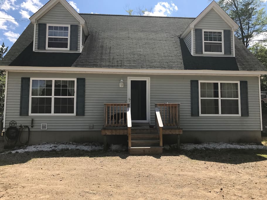 House w/ Front Porch