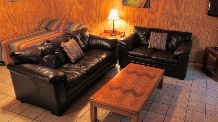Suites - Concan, TX