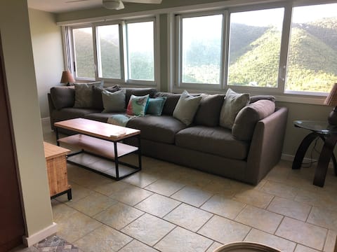Successful Airbnb property: Paradisea 2 Bedroom w/ Pool & Backup Solar Power in Coral Bay