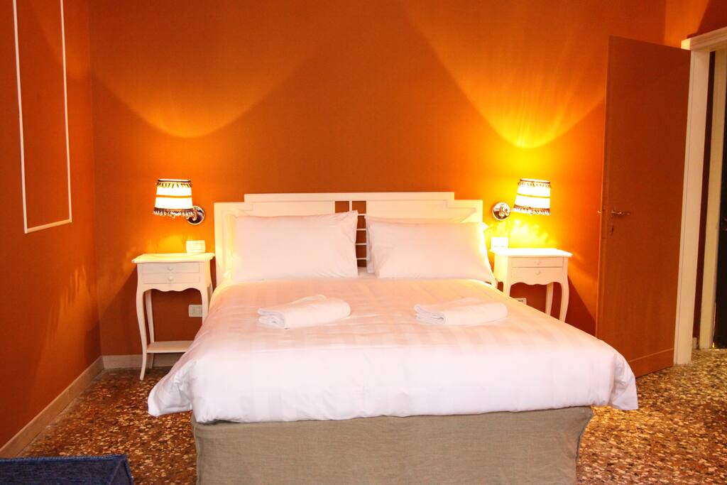 Comfortable and Spacious bed