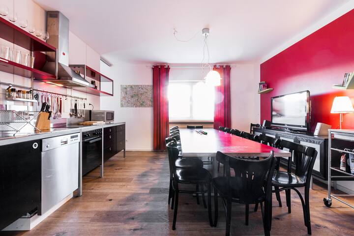 3 [ROL] 6 rooms, 4 baths, @Park Ex-Airport, subway gallery image 2