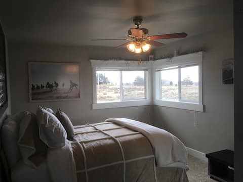 Serene Country View House