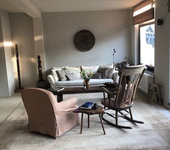 Spacious Penthouse at Grand Place