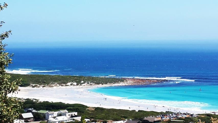 Sea Song has exquisite sea and mountain views