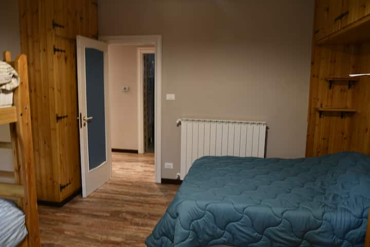 ห้องสำหรับครอบครัวนอนได้ 4 คน + เตียงสองชั้น