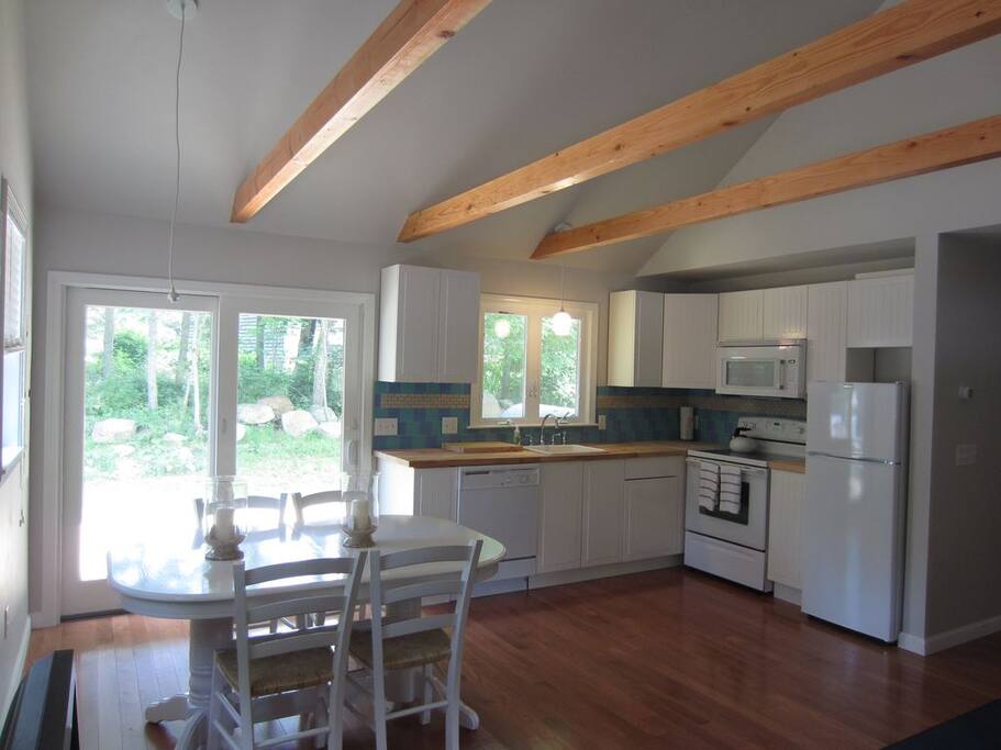 Kitchen/Dining