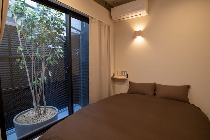 ゲストハウス Akicafe Inn 個室 ダブルベッド 借りられるアパート Minami Ku Hiroshima Shi Hiroshima Ken 日本