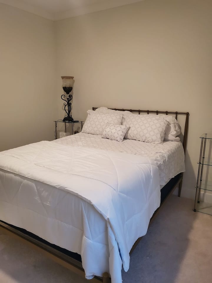 Cozy home on the Northshore Houses for Rent in Madisonville