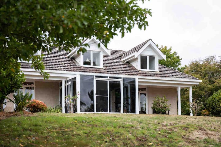 River Views Spa and Private Retreat