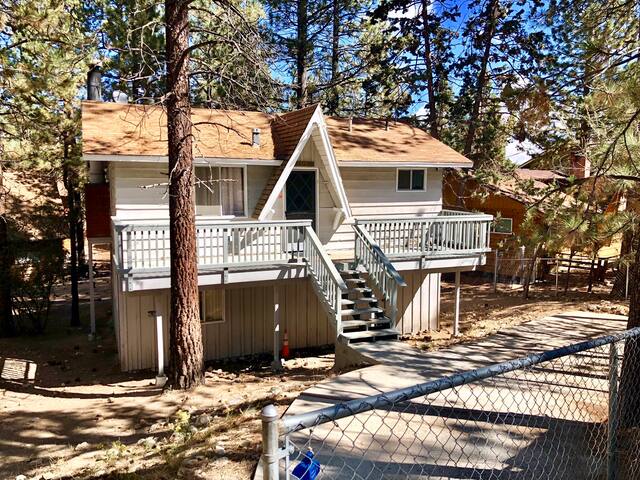 Cozy Cabin In The Woods In Big Bear Cabins For Rent In Big Bear