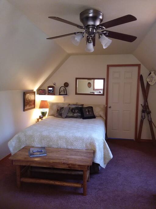 Cozy bed!