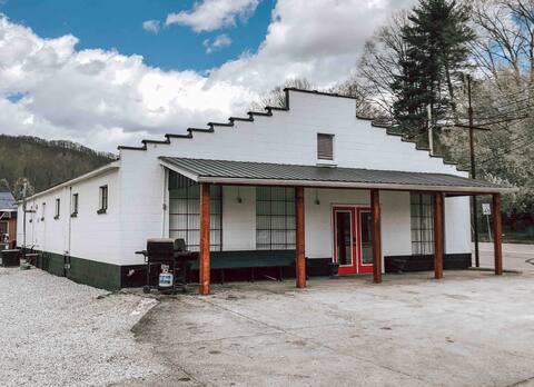 Gunter's Getaway - Windrock/Petros- Sleeps 16