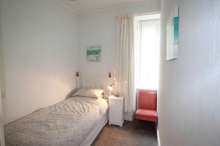 Jednokrevetna soba s dodatnim pomoćnim krevetom na izvlačenje