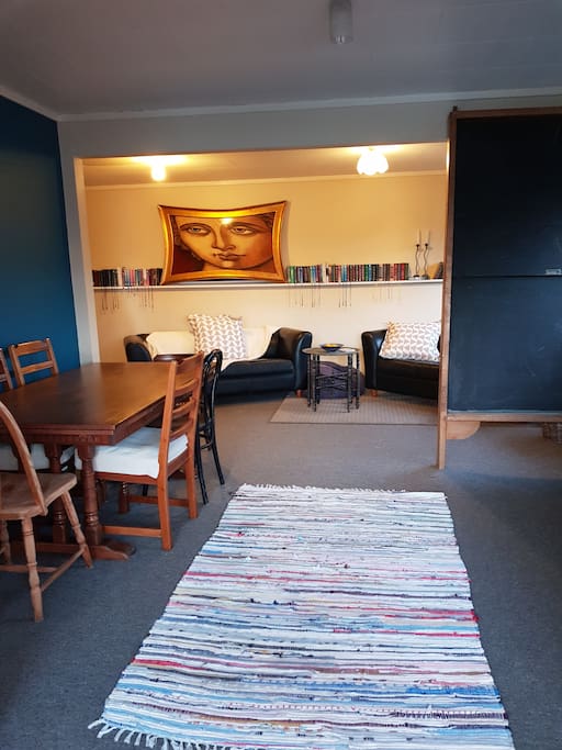 Spacious living : dining area