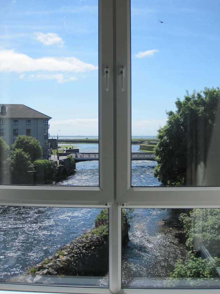 Erin Suite, At The Granary Suites - Galway