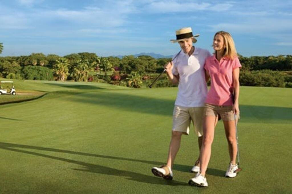 Apartment is located inside EL TIGRE Golf course .