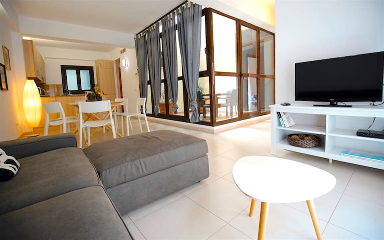 Superb apartment in La Lonja – La Lonja Homes