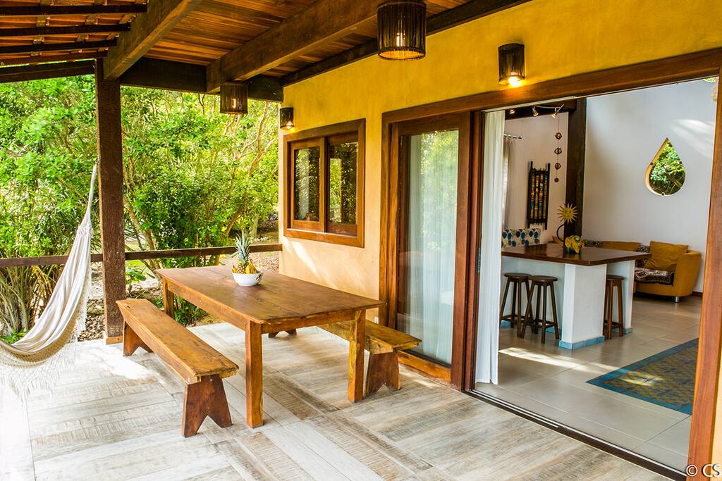 terrasse avec coin a manger