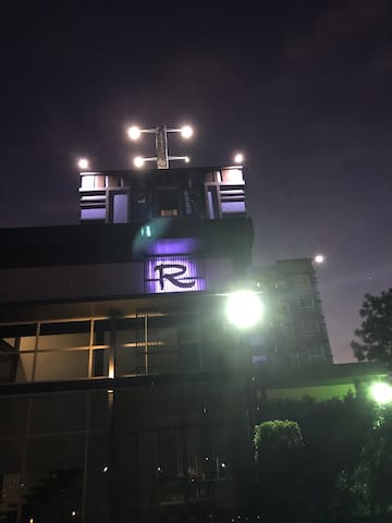 距离廊曼机场仅4公里,出行泰国国内方便。房东中泰文沟通无障碍。