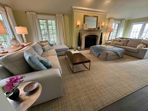 Escape to the Lake 4BR/3.5BA