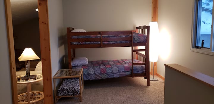 أسرّة بطابقين