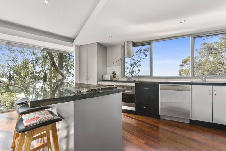 Bluegums@Lorne gallery image 4