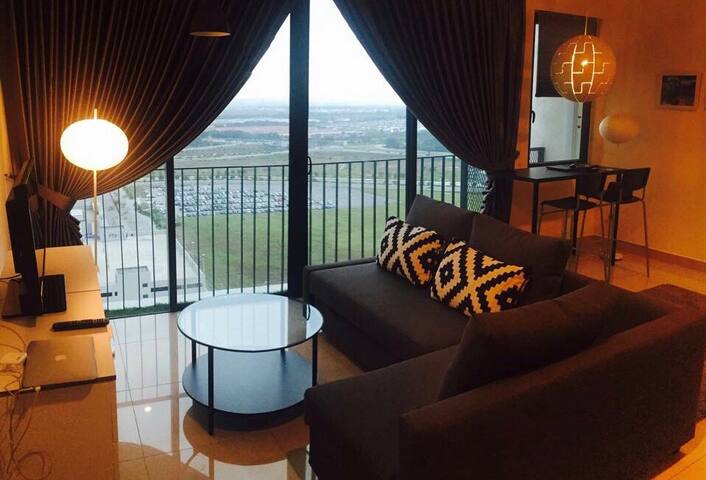 Joy Lourve Trefoil, near SCCC, Unifi & 2 QueenBeds