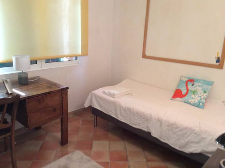 Petite chambre/bureau