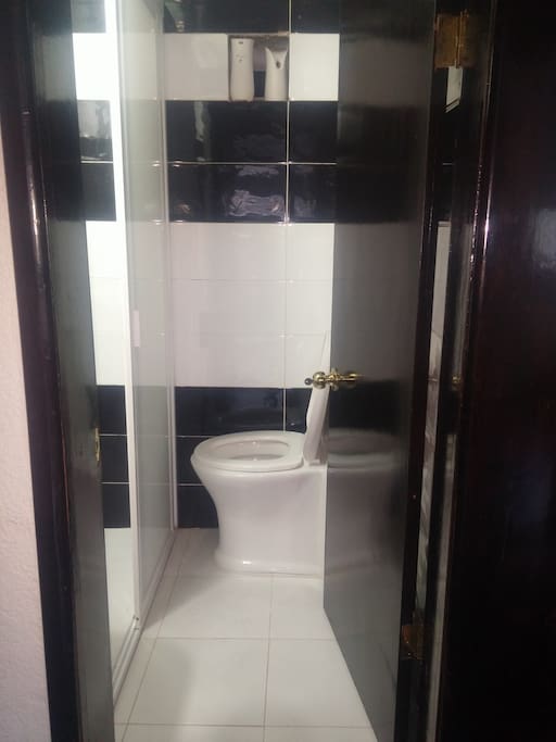 BAÑO 1