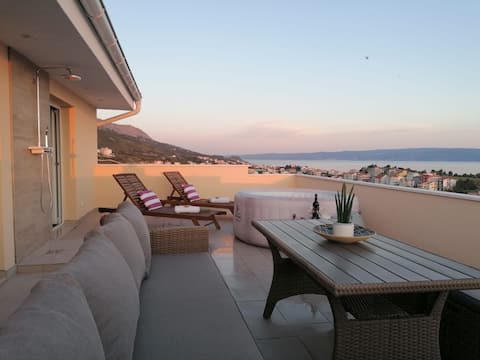 Rooftop Apartment with stunning view