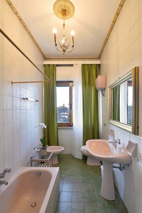 bagno con vasca