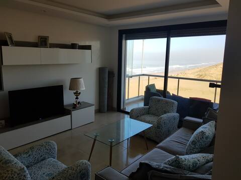Sea view apartment of 85 square meters