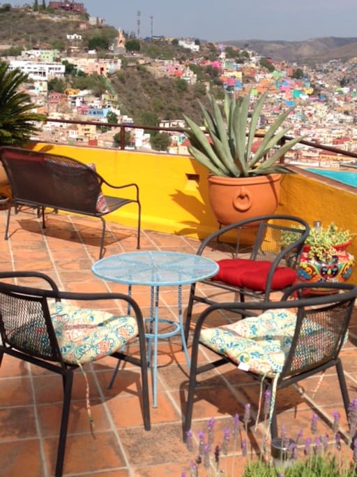 HOUSE OF THE WELL ¡UPSTAIRS ROOM! Guest suites for Rent in Guanajuato