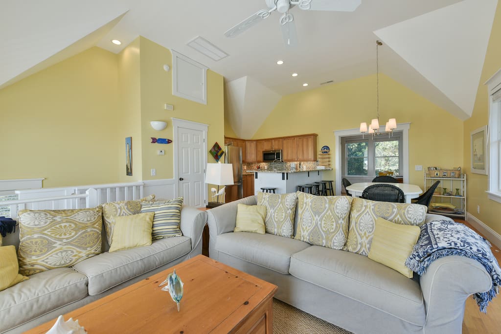Living Area w/dining & kitchen behind