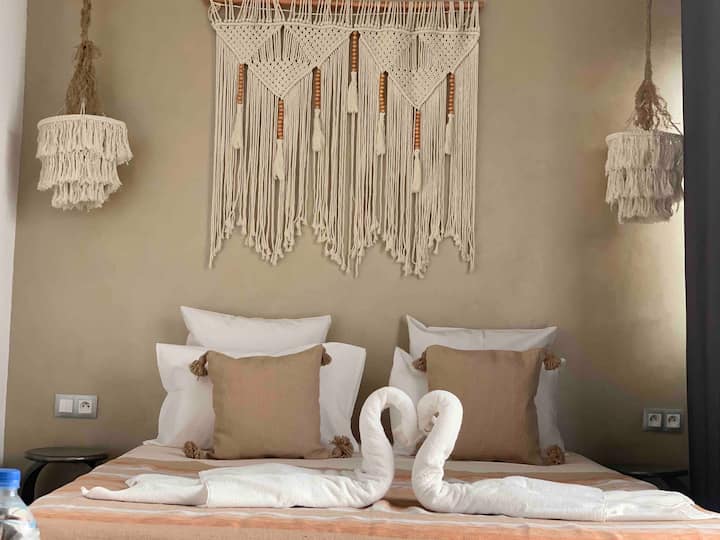 Соба Агафај двоен кревет 