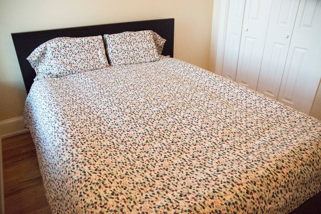 A queen size bed.