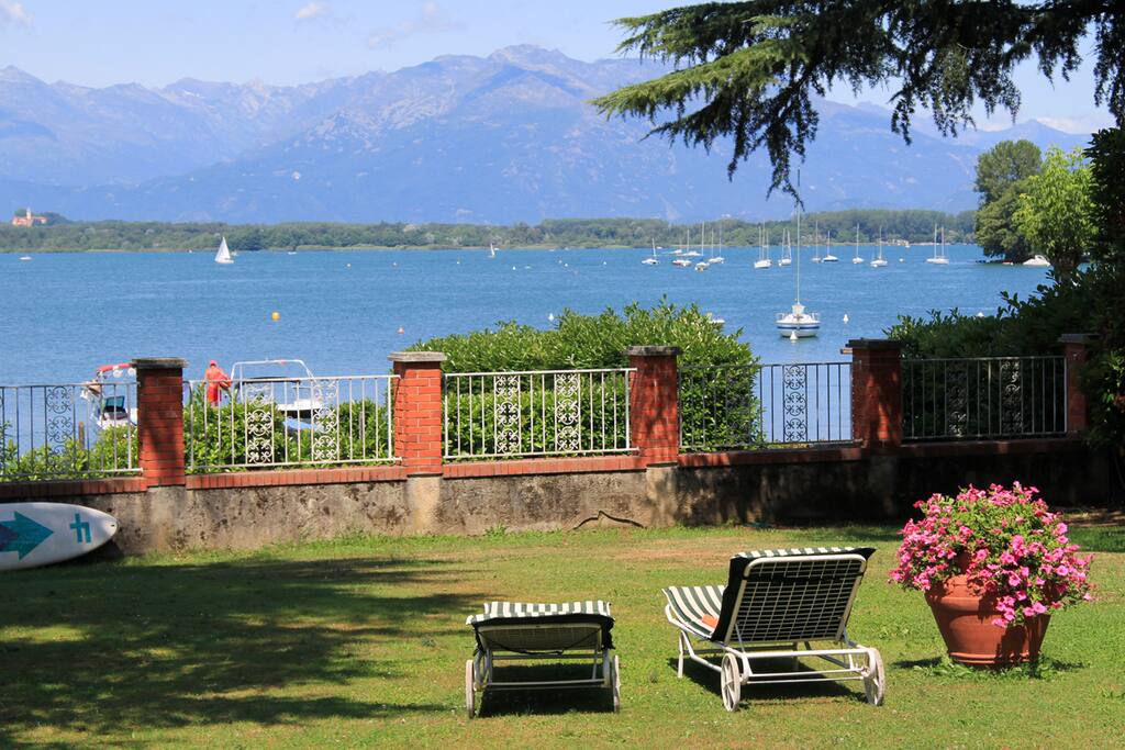 Il giardino e il lago