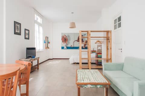 Cool, charming and full of light near San Telmo
